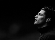 熊猫体育直播-绝境中的引擎轰鸣，周冠宇关键制胜，雷诺车队奇迹翻盘哈斯