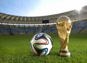 熊猫体育官方-F1街道赛之夜，莫兰特关键战不手软，速度与决心的交响