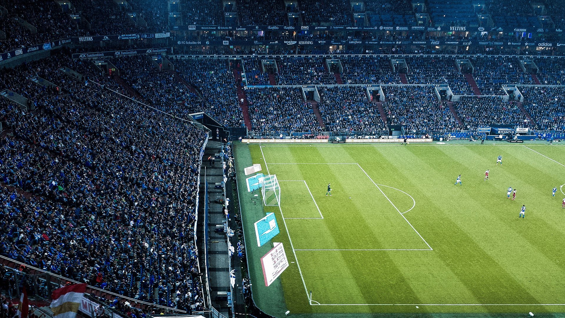 欧冠决赛之夜，范弗利特关键战不手软