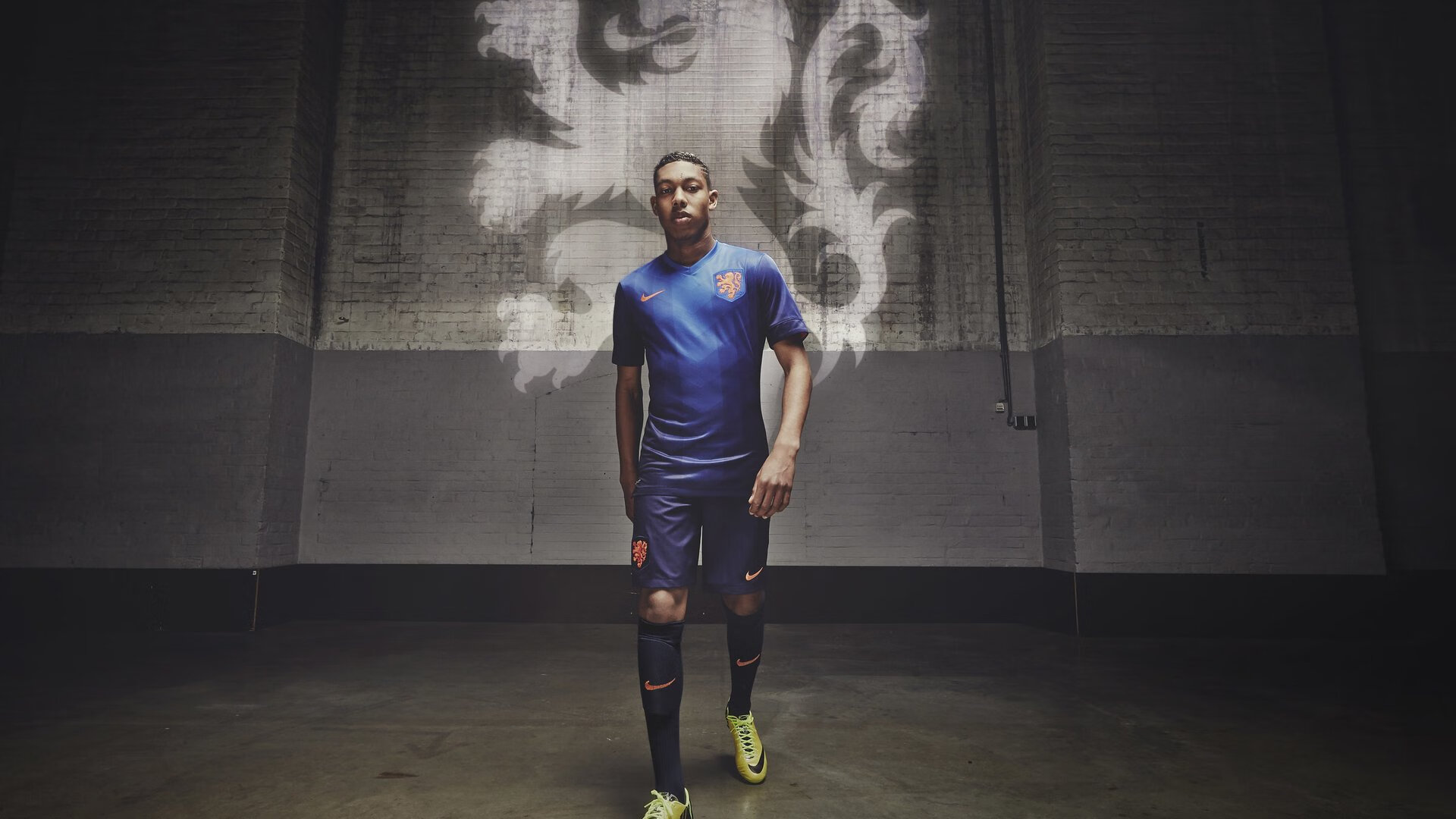 文明的碰撞与绿茵的转折，当埃及冲垮希腊，格纳布里如何成为时代的关键先生