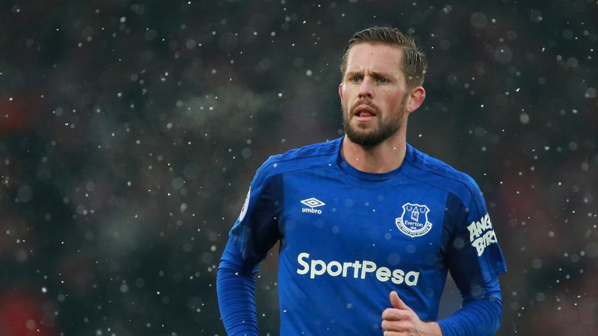 赛道与绿茵的交响，F1新赛季揭幕战之夜，努涅斯持续制造杀伤